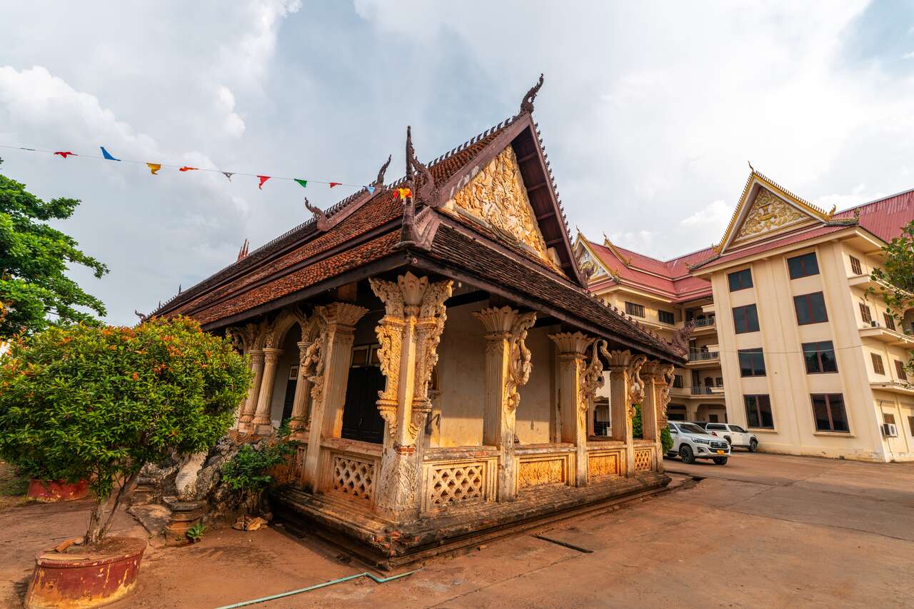 Immerse in Pakse’s cultural glow in the dry season